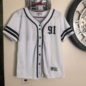 White and black oversized jersey